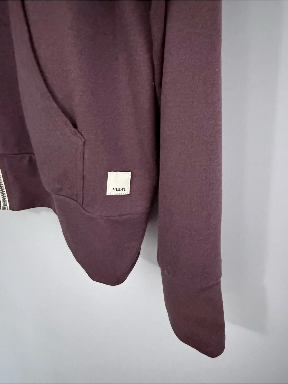 Vuori Women's Halo Performance Hoodie XL Smoked Plum Heather Burgundy Zip Up - Picture 7 of 15